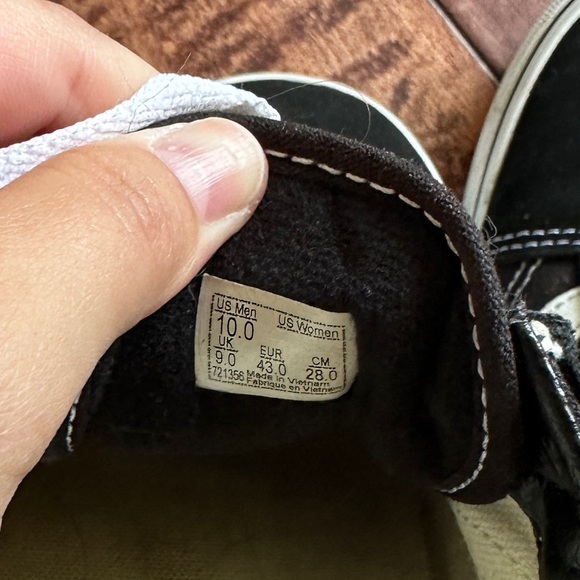 VANS Old Skool Sneakers - Picture 4 of 4